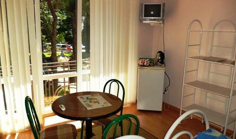 Трехместный стандарт. Гостевой дом Эврика, г. Геленджик