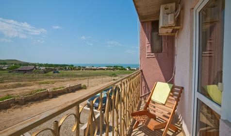 Полулюкс двухместный с балконом. Жилой комплекс "Фортуна", Темрюкский район, ст-ца Тамань