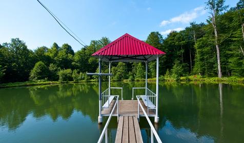 База отдыха Пихтовый бор, Апшеронский район, 15-й километр дороги Даховская-Лаго-Наки