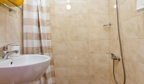 Коттедж трехкомнатный. Гостевой дом Шале Вояж, п. Гузерипль