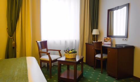 Стандартный номер с двуспальной кроватью. Гостиница Интурист, г. Краснодар