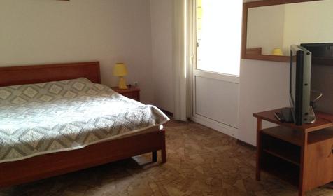 Четырехместный семейный. Отель Утомленные солнцем, г. Сочи, пос. Красная Поляна