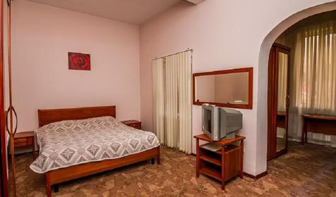 Стандарт четырехместный. Отель Утомленные солнцем, г. Сочи, пос. Красная Поляна