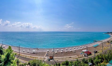 Вид из окна номера. Отель Орешник, г. Сочи, п Лазаревское