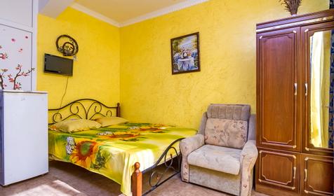 Трехместный стандарт (№106). Отель Три И, г. Сочи, Лазаревский район, п. Лоо