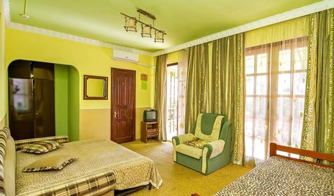 Трехместный стандарт с доп.местом. Отель Три И, г. Сочи, Лазаревский район, п. Лоо