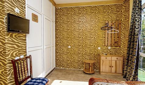 Двухкомнатный номер. Отель Три И, г. Сочи, Лазаревский район, п. Лоо