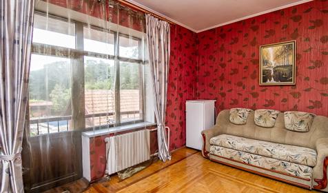 Двухкомнатный номер отеля-пансионата Пенаты, г. Сочи, Лазаревский район, п. Лоо