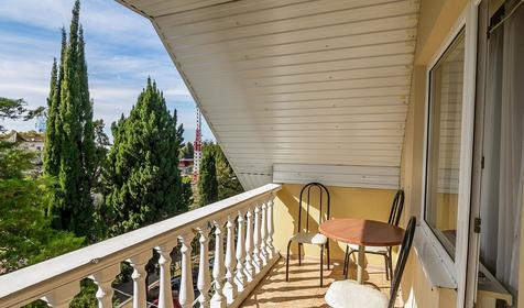 Трехместный номер. Гостевой дом Акватория, г. Сочи, Лазаревский район, п. Лазаревское