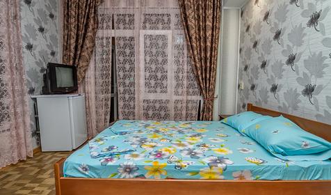 Трехместный Стандарт двухместный. Гостевой дом по ул. Пролетарская 22, г. Сочи, п. Лазаревское