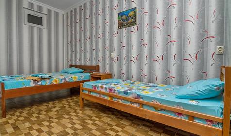 Четырехместный Стандарт двухместный. Гостевой дом по ул. Пролетарская 22, г. Сочи, п. Лазаревское