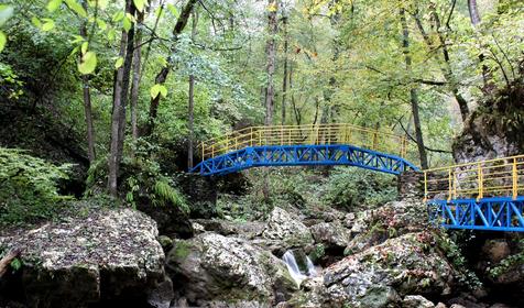 Водопады Руфабго