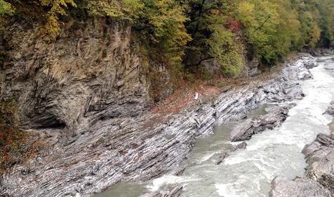 Водопады Руфабго