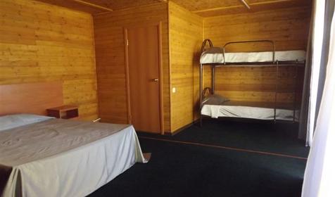 Четырехместный номер гостевого дома Фламинго, Темрюкский район, ст. Голубицкая