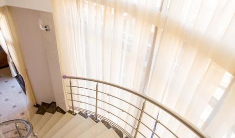 Shine House (Шайн Хаус)