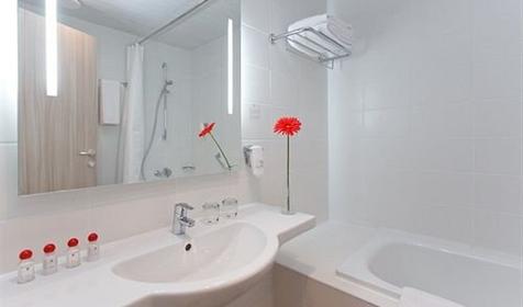 Номер люкс-супериор. ОК Сочи Парк Отель 3*, Сочи, г. Адлер