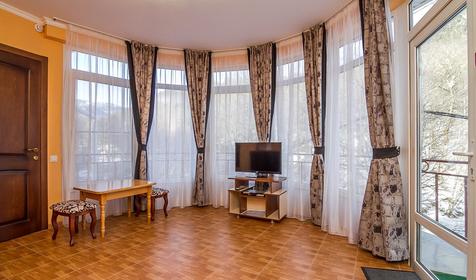 Трехкомнатный номер в коттедже. Гостевой двор Грин Хаус. Хамышки