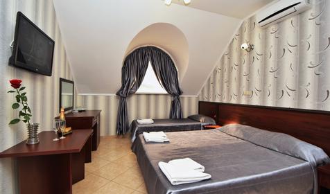 Полулюкс трехместный без балкона, 5 этаж