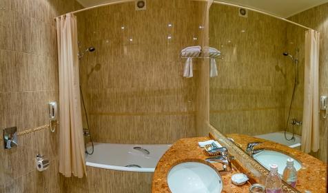 Двухкомнатный люкс улучшенный. Отель "Европа", г. Краснодар