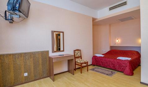 Двухкомнатный полулюкс. Отель Атлантида, г. Анапа