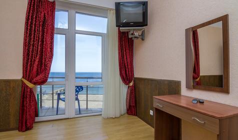 Двухкомнатный полулюкс. Отель Атлантида, г. Анапа