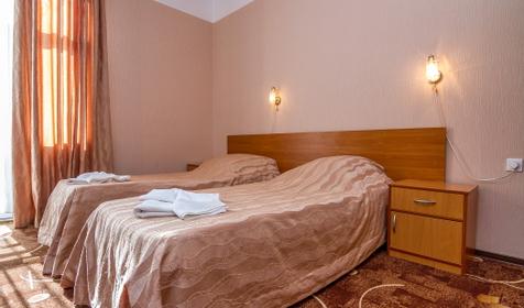 Двухместный стандарт Double с видом на город. Отель Атлантида, г. Анапа