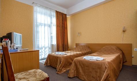 Двухкомнатный семейный. Отель Атлантида, г. Анапа