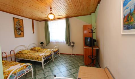 Трехместный стандарт. Гостевой дом У Любы, г. Анапа, п. Витязево