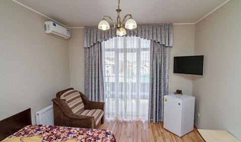 Стандарт двухместный. Гостевой дом "Земфира plus", г. Анапа