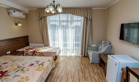 Стандарт трехместный. Гостевой дом "Земфира plus", г. Анапа