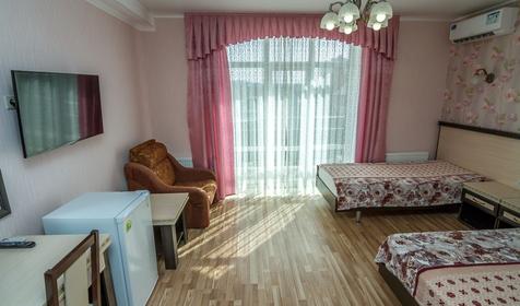 Стандарт трехместный. Гостевой дом "Земфира plus", г. Анапа