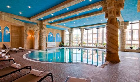 Крытый бассейн. Клубный отель-SPA Ривьера-клуб, г. Анапа
