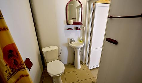 Трехместный полулюкс. Гостиница Калипсо, г. Геленджик