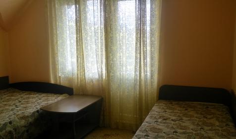 люкс с двухспальной и односпальной кроватями