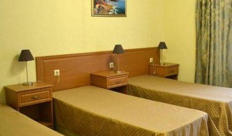 Трехместный номер. Курортный отель Ателика Гранд Прибой, г. Анапа