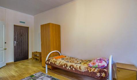 Четырехместный номер в двухсекционном блоке. Гостинично-туристический комплекс Лань, респ. Адыгея, п. Каменномостский