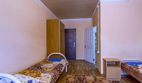 Четырехместный номер в двухсекционном блоке. Гостинично-туристический комплекс Лань, респ. Адыгея, п. Каменномостский