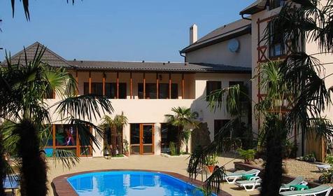 Гостиничный комплекс Оазис. Геленджик, с. Архипо-Осиповка