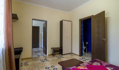 Двухместная комната с удобствами. База отдыха Межгорье, с. Фанагорийское