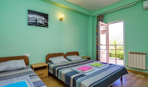 Трехместный с балконом. Гостевой дом Нирвана, г. Новороссийск, с. Южная Озереевка