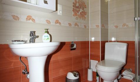 Трехместный