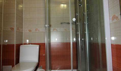 Трехместный