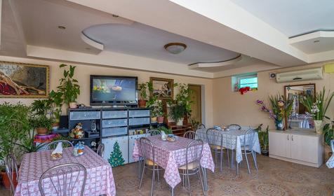 Кафе. Гостевой дом Юлия, п. Южная Озереевка