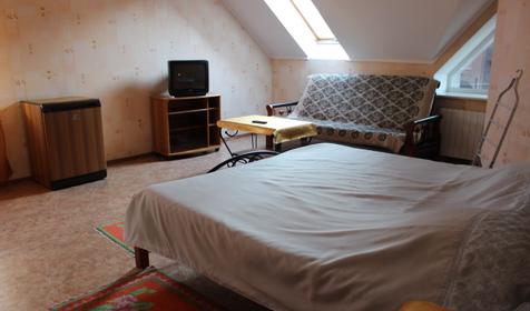 Четырехместный однокомнатный без балкона люкс на 3 этаже.