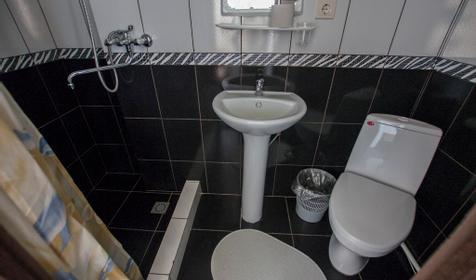 Трехместный с балконом. Отель Питер, Темрюкский район, п. Гулькевичи