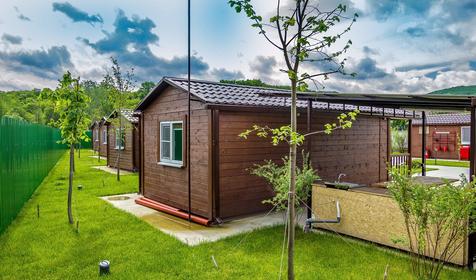 Двухместный коттедж. База отдыха Quadro Дача, ст. Убинская