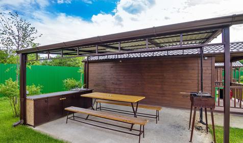 Двухместный коттедж. База отдыха Quadro Дача, ст. Убинская