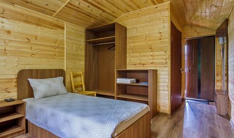 Двухместный коттедж. База отдыха Quadro Дача, ст. Убинская