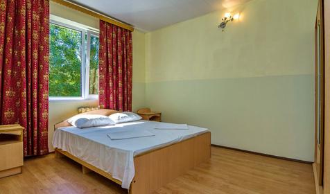 Двухкомнатный номер. Отель Золотая миля, п. Лермонтово