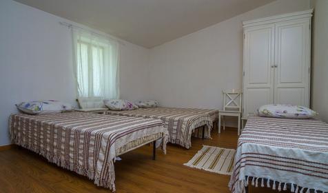 Стандарт четырехместный. База отдыха Поляна Убинская, Северский р-н, ст. Убинская